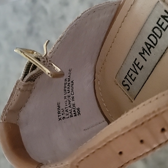 Steve Madden Wedge Heels - Picture 2 of 2